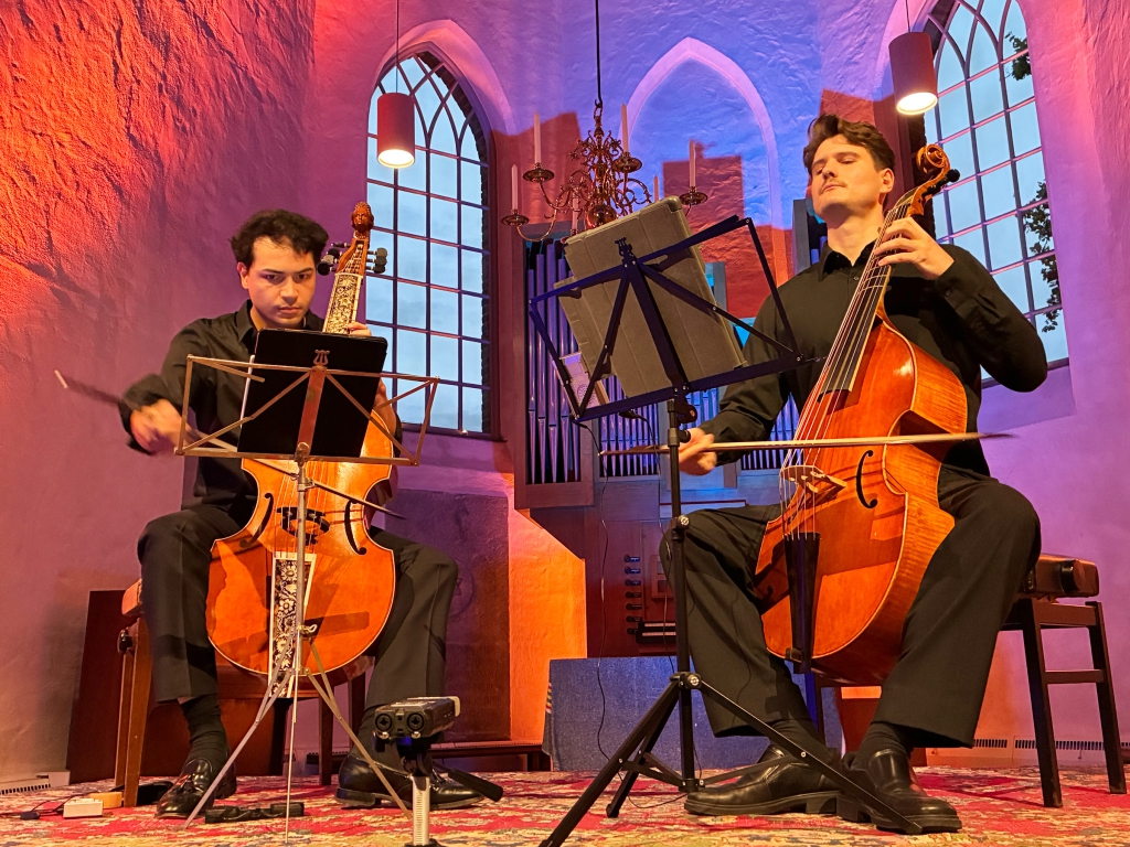 Stefan Woudenberg en Alex Baker